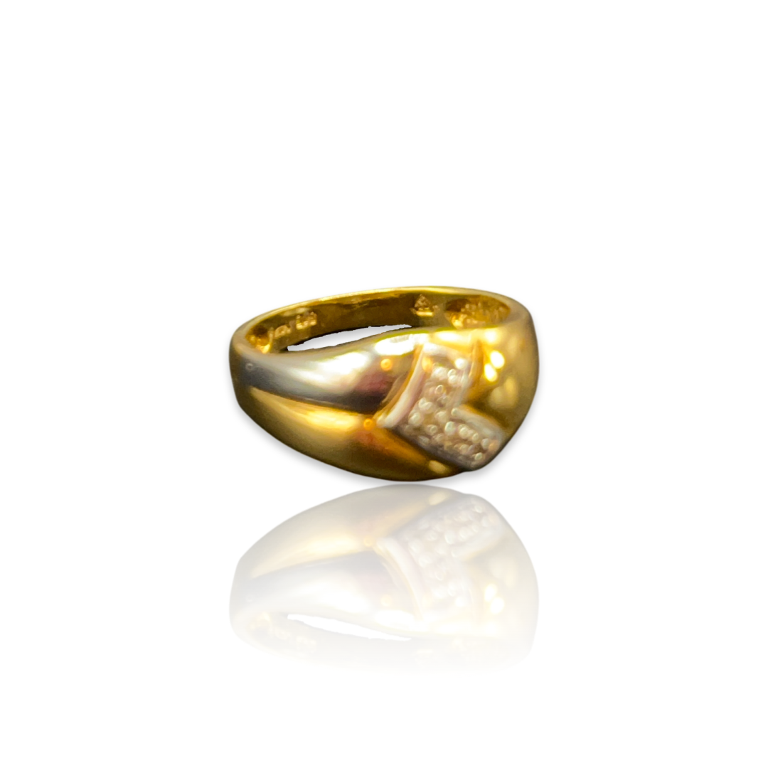 Vintage Mixed Gold Ring with Diamond Arrow