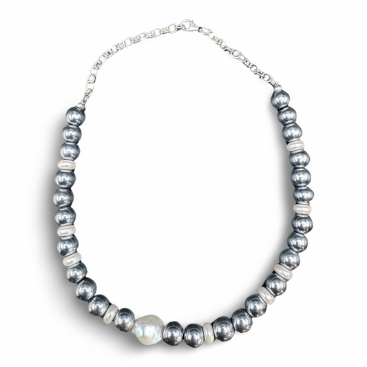 dELiA Hematite & Pearl Beaded Necklace