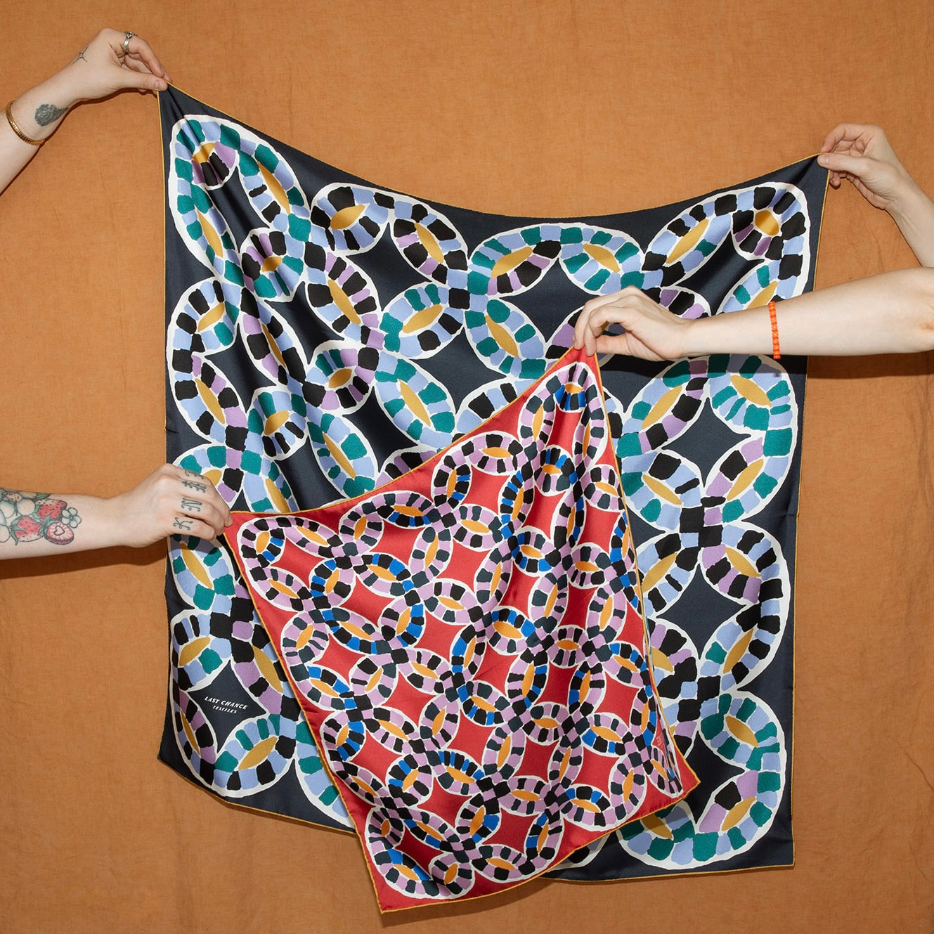 Last Chance Textiles Rings Quilt Silk Twofer Scarf