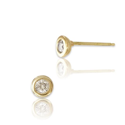 Gold Bezel-Set Solitaire Diamond Stud Earring